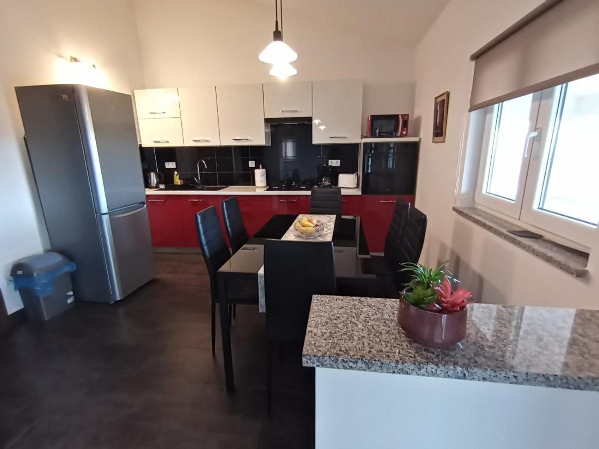 Apartment Sofija Galižana Exteriér fotografie